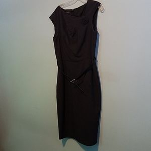 Jones Wear lovely grey dress with flower detail and belt.